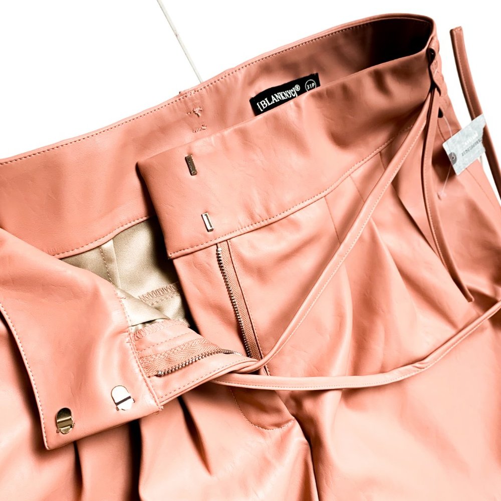 NWT anthropologie peach faux leather highrise pant - Picture 4 of 5